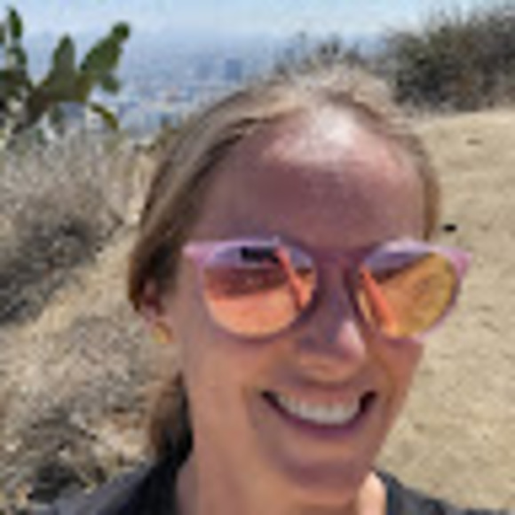 Meet your Posher, Amanda - Picture 1 of 1